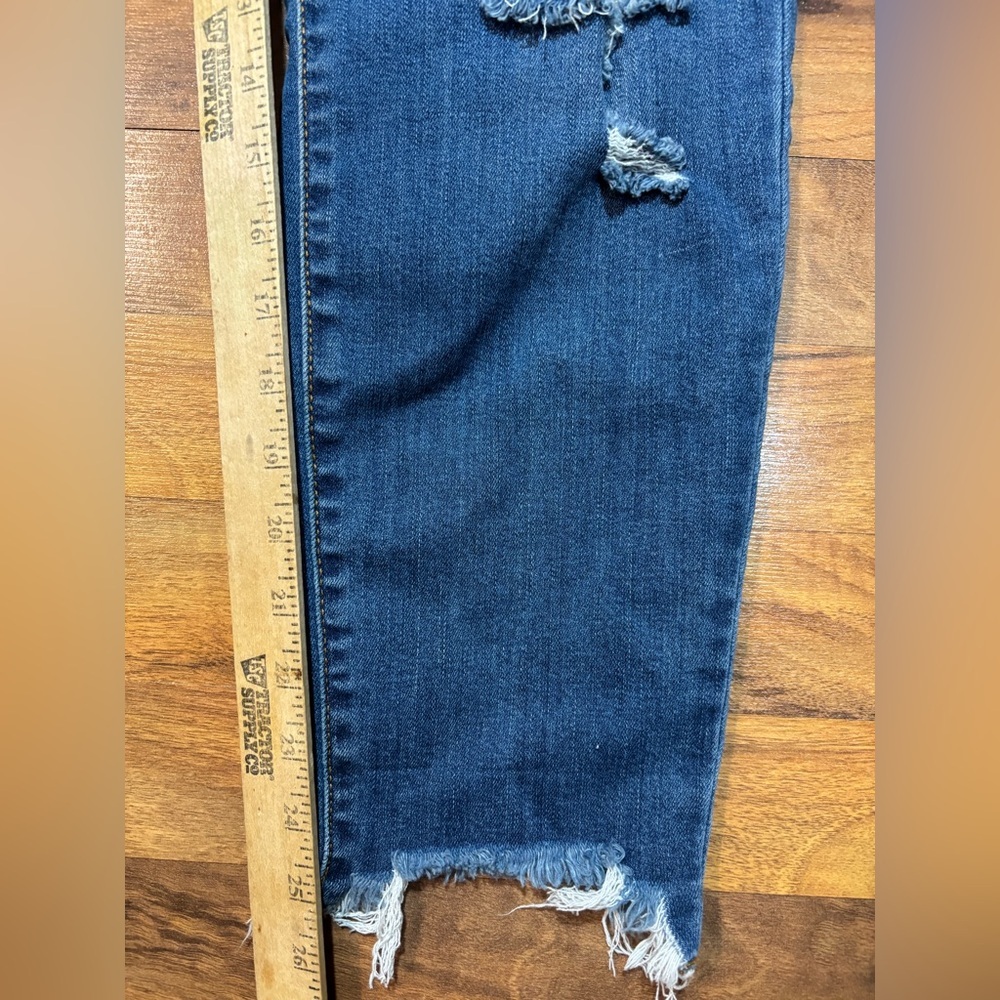 Judy Blue 1XL Straight Fit Distressed Raw Hem Stretch Jeans Plus Size - Picture 3 of 6
